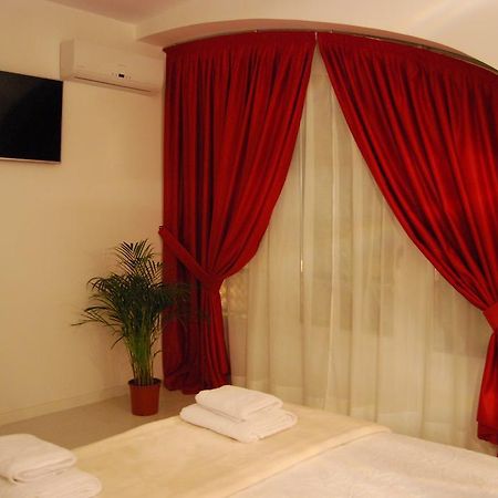מדריד Hostal Petite Maman חדר תמונה